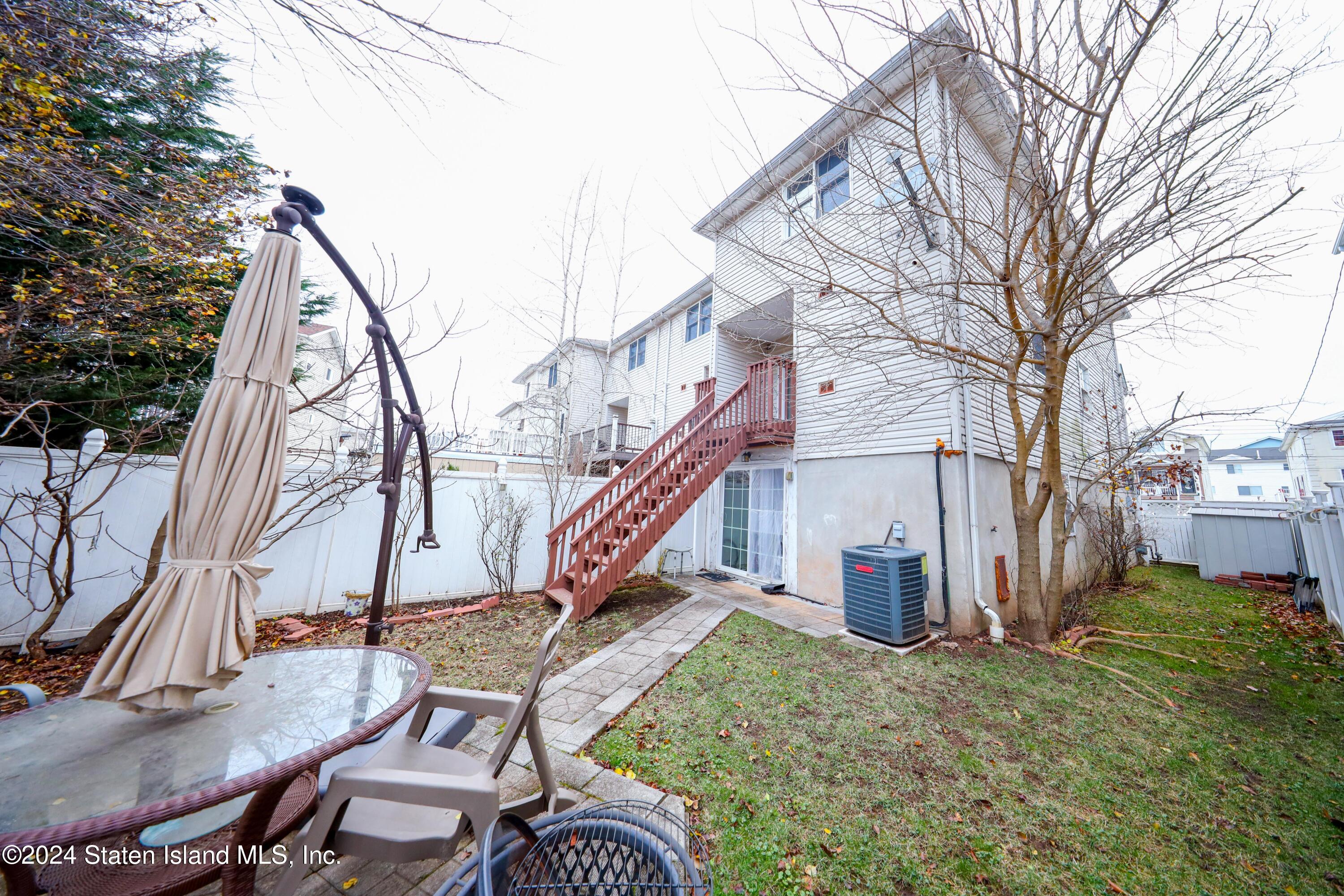 522 Bedford Avenue, Staten Island, New York image 6