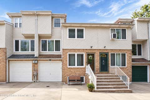 Townhouse For Sale - 6 Clayton Street<br/> Staten Island, NY 10305