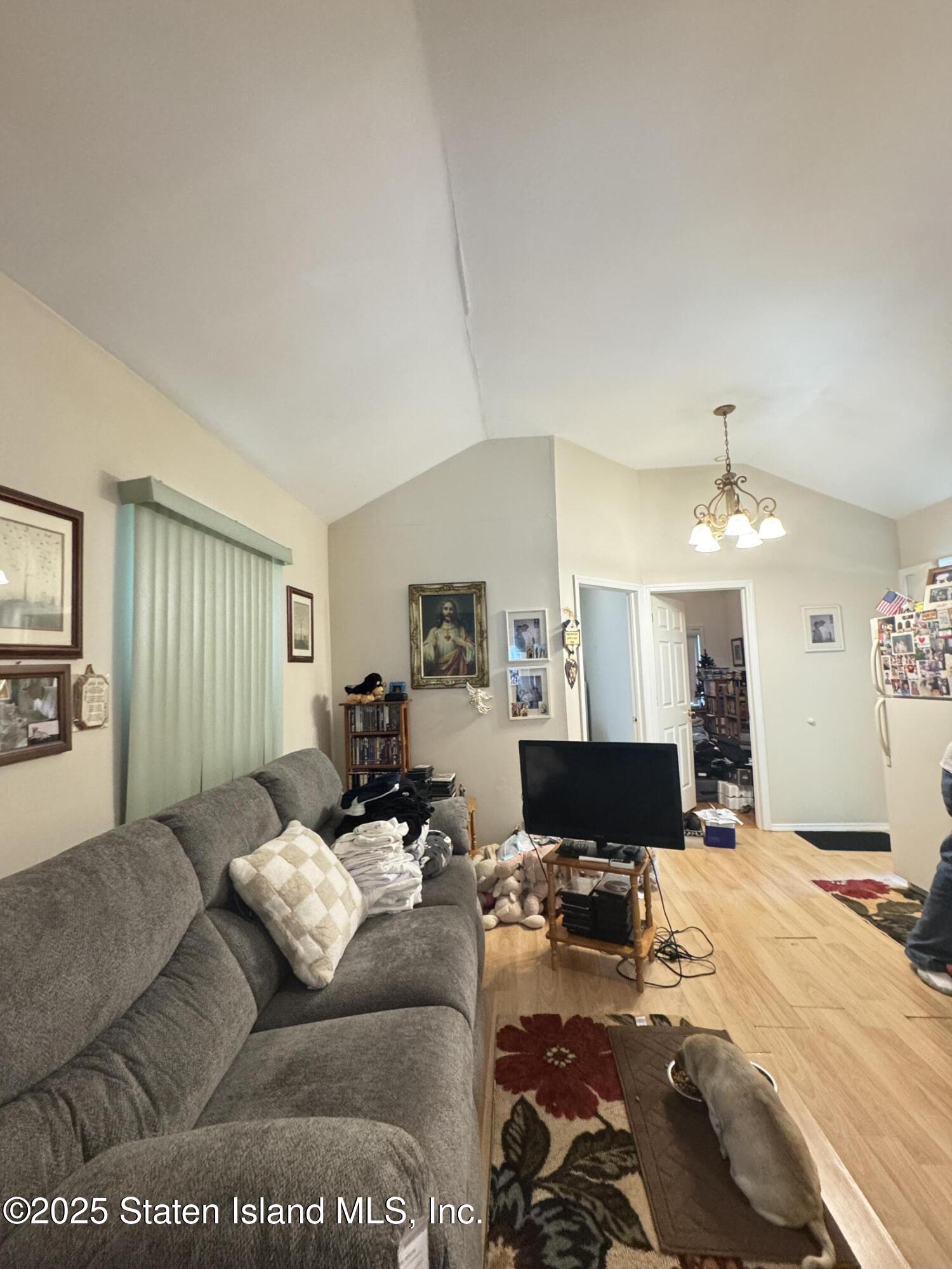 520 Clermont Avenue, Staten Island, New York image 3