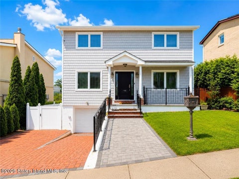 Homes For Sale - 41 Ridge Avenue<br/> Staten Island, NY 10304