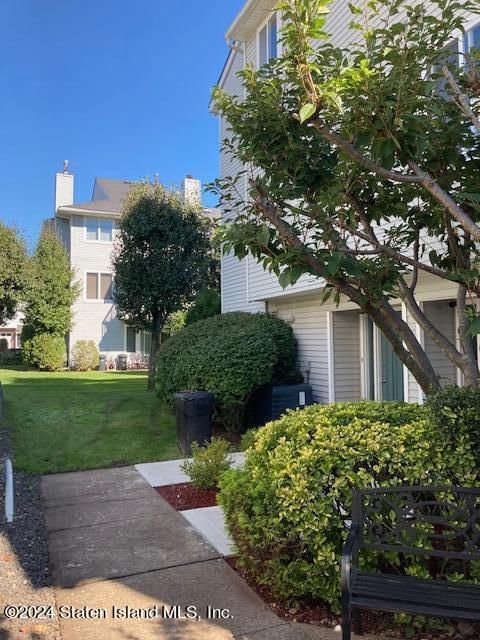 Photo of 27 Admirality Loop, Staten Island, NY 10309 (MLS # 2405080)