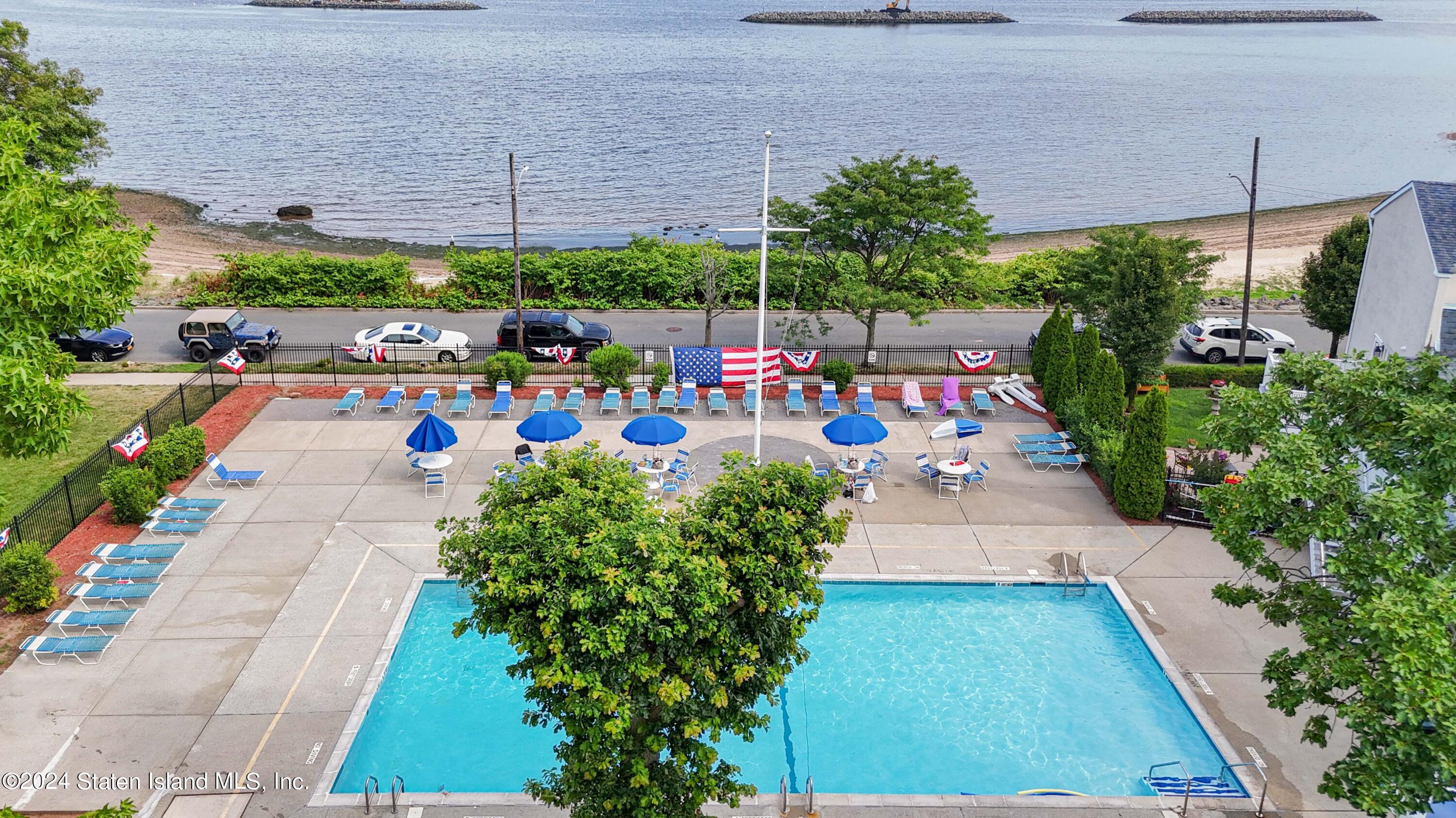 156 Surfside Plaza #100, Staten Island, New York image 17
