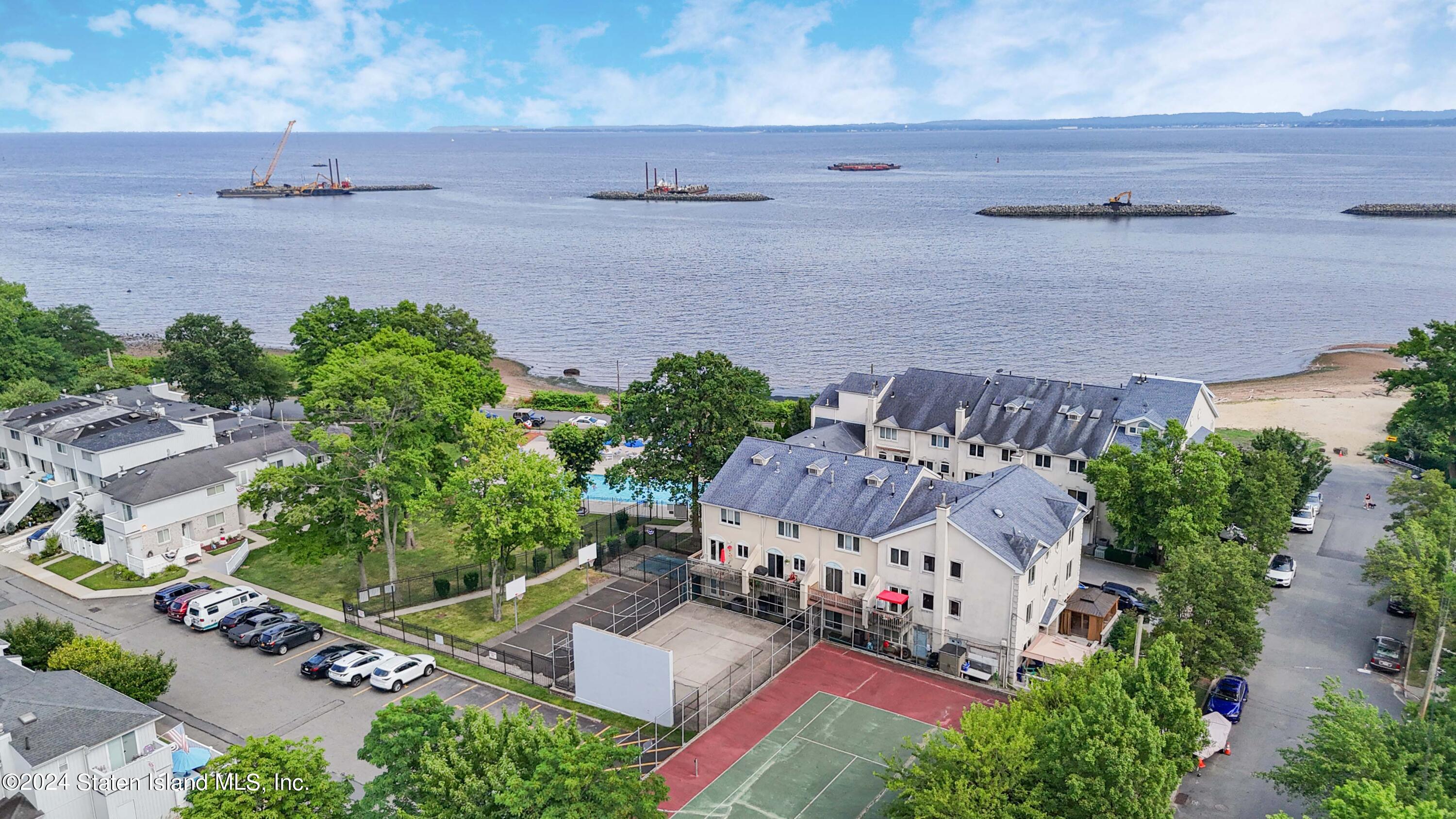 156 Surfside Plaza #100, Staten Island, New York image 21