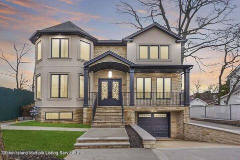 Photo of 75 Sinclair Avenue, Staten Island, NY 10312 (MLS # 1164416)