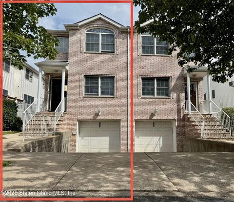 Photo of 137 Delaware Avenue, Staten Island, NY 10304 (MLS # 2505455)