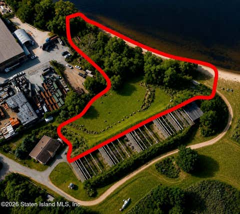 Vacant Land For Sale - 35 Derick Court<br/> Staten Island, NY 10309