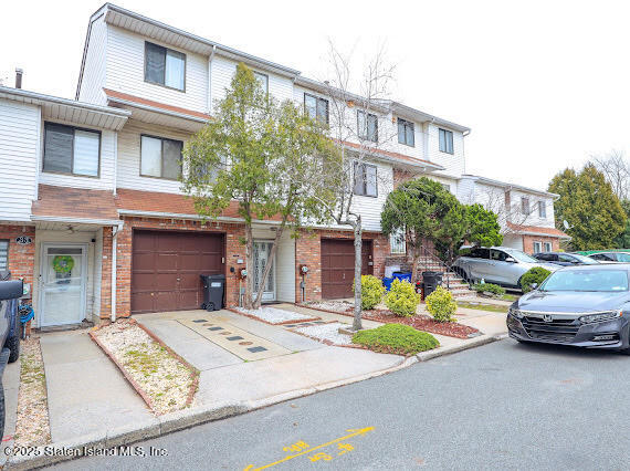 31 Country Drive, Staten Island, New York image 3