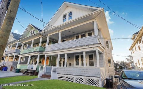 Photo of 78 Maryland Avenue, Staten Island, NY 10305 (MLS # 2504120)