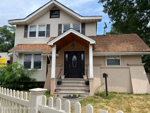 Photo of 3020 Amboy Road #2, Staten Island, NY 10306 (MLS # 1156811)