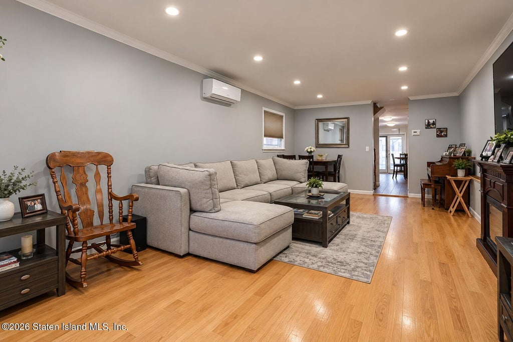 Photo of 973 Rensselaer Avenue, Staten Island, NY 10309 (MLS # 2605670)