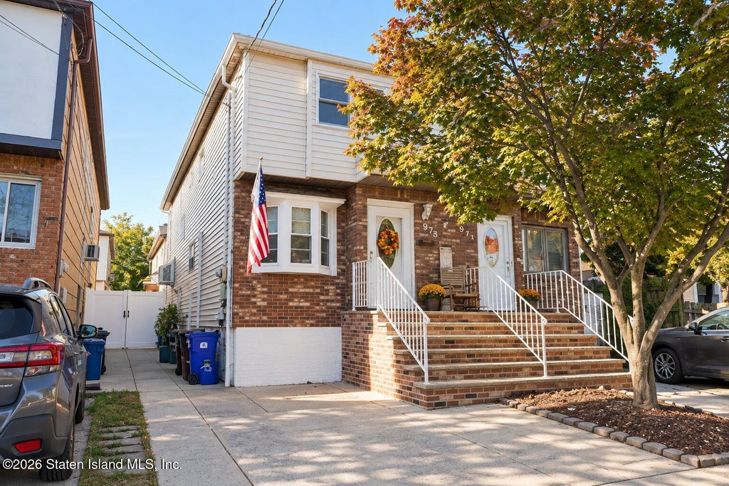 Photo of 973 Rensselaer Avenue, Staten Island, NY 10309 (MLS # 2605670)