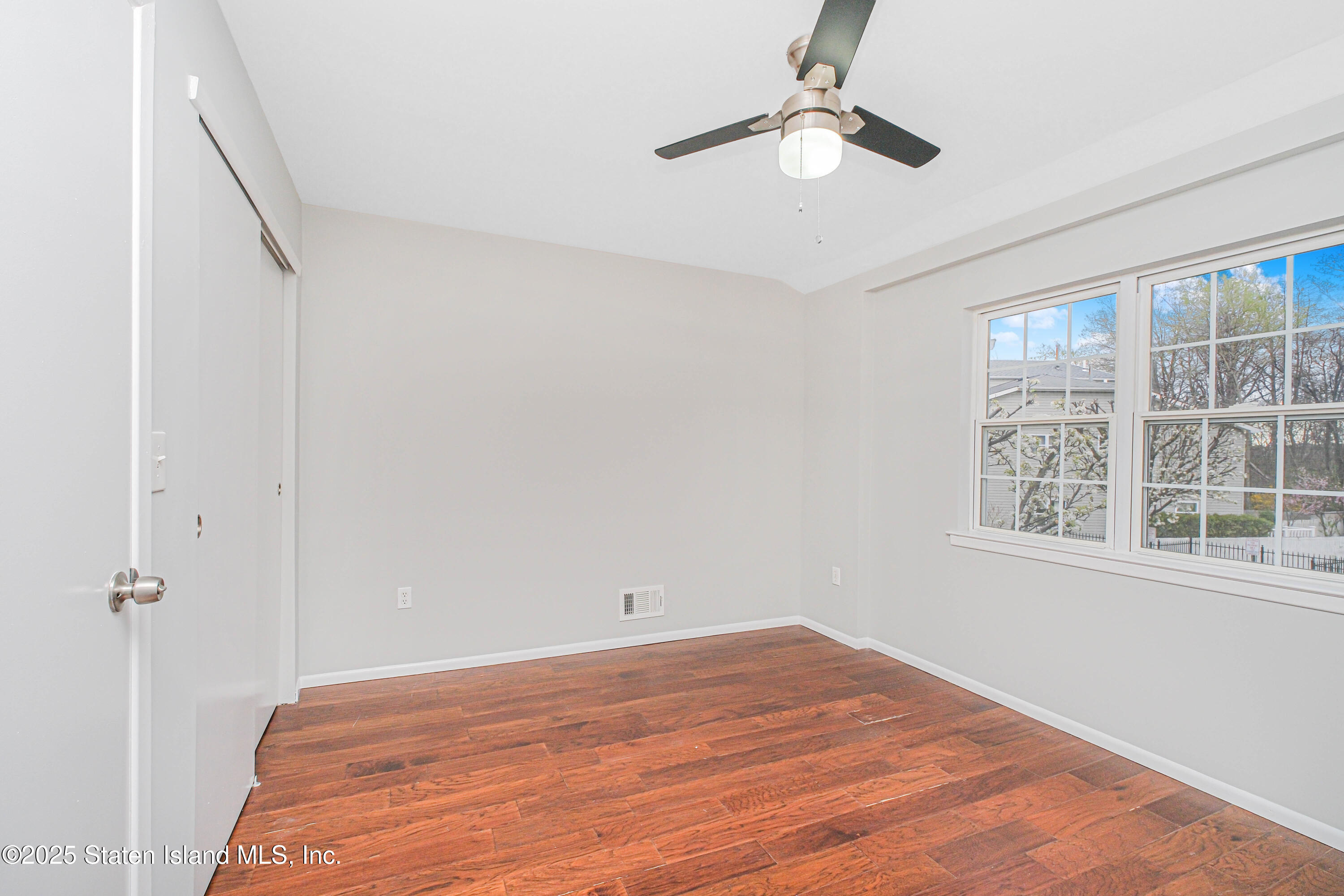 330 Skyline Drive #H, Staten Island, New York image 17