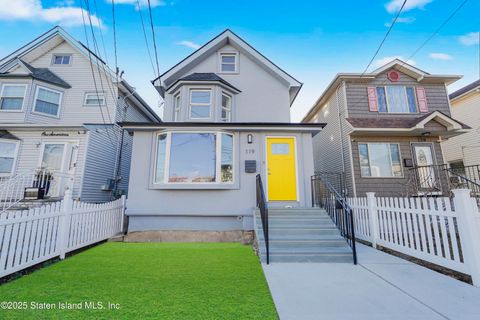 Photo of 119 Dubois Avenue, Staten Island, NY 10310 (MLS # 2504130)