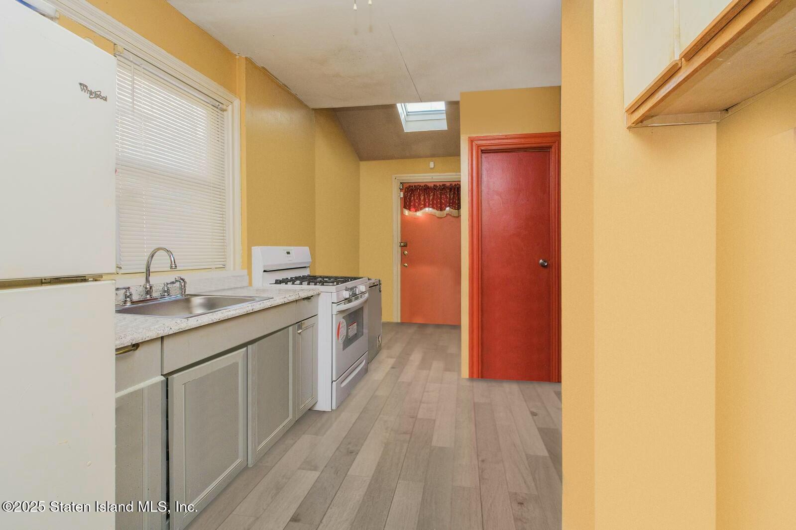 56 Waverly Place, Staten Island, New York image 10