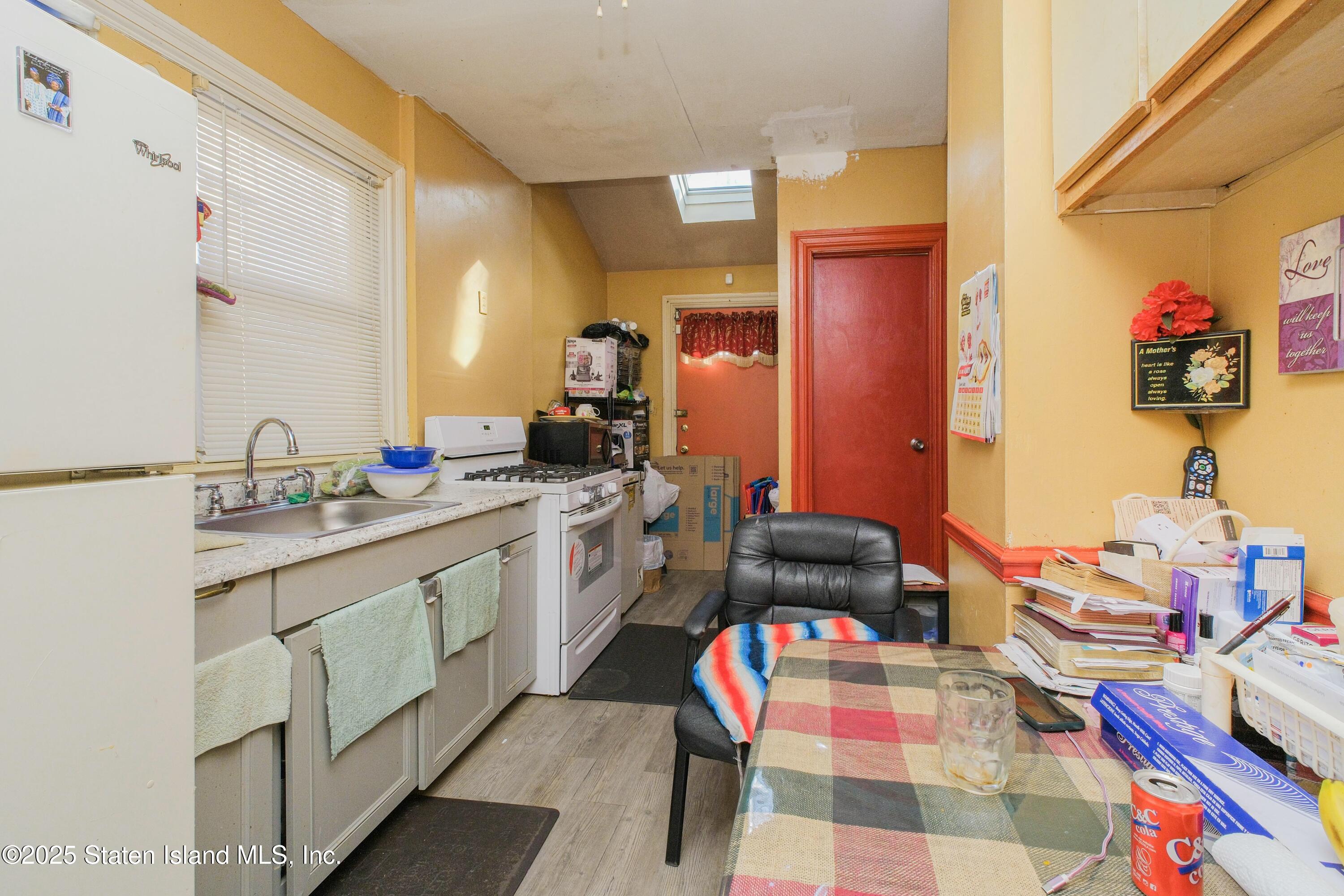 56 Waverly Place, Staten Island, New York image 11