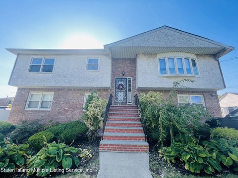 Photo of 4 Nippon Avenue, Staten Island, NY 10312 (MLS # 1158478)