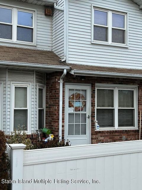 Photo of 60 Country Drive North Drive N, Staten Island, NY 10314 (MLS # 1160712)