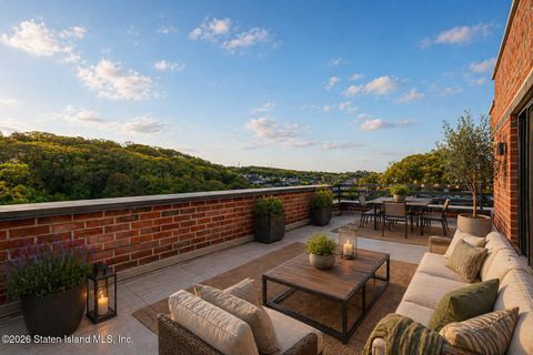 Photo of 755 Narrows Road N #1001, Staten Island, NY 10304 (MLS # 2602296)