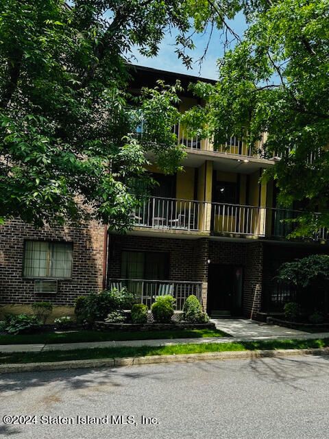 Photo of 9 Donna Court #9, Staten Island, NY 10314 (MLS # 2402893)