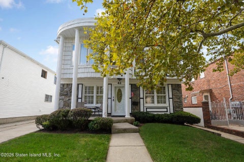 Multifamily For Sale - 42 Plymouth Road<br/> Staten Island, NY 10314
