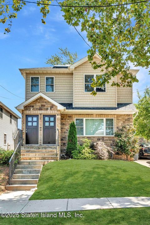 Multifamily For Sale - 428 Virginia Avenue<br/> Staten Island, NY 10305