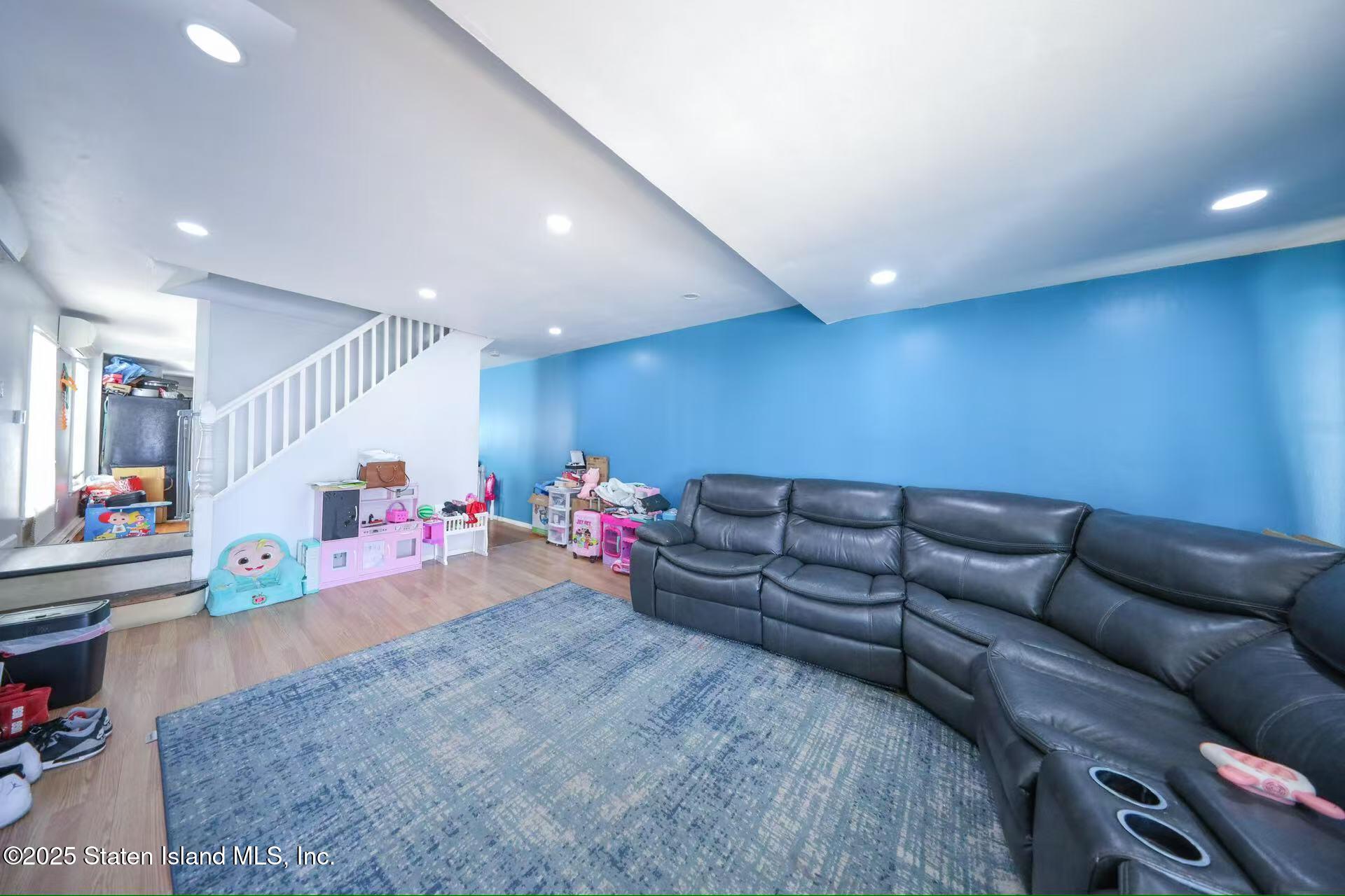 1733 37th Street, Brooklyn, New York image 3