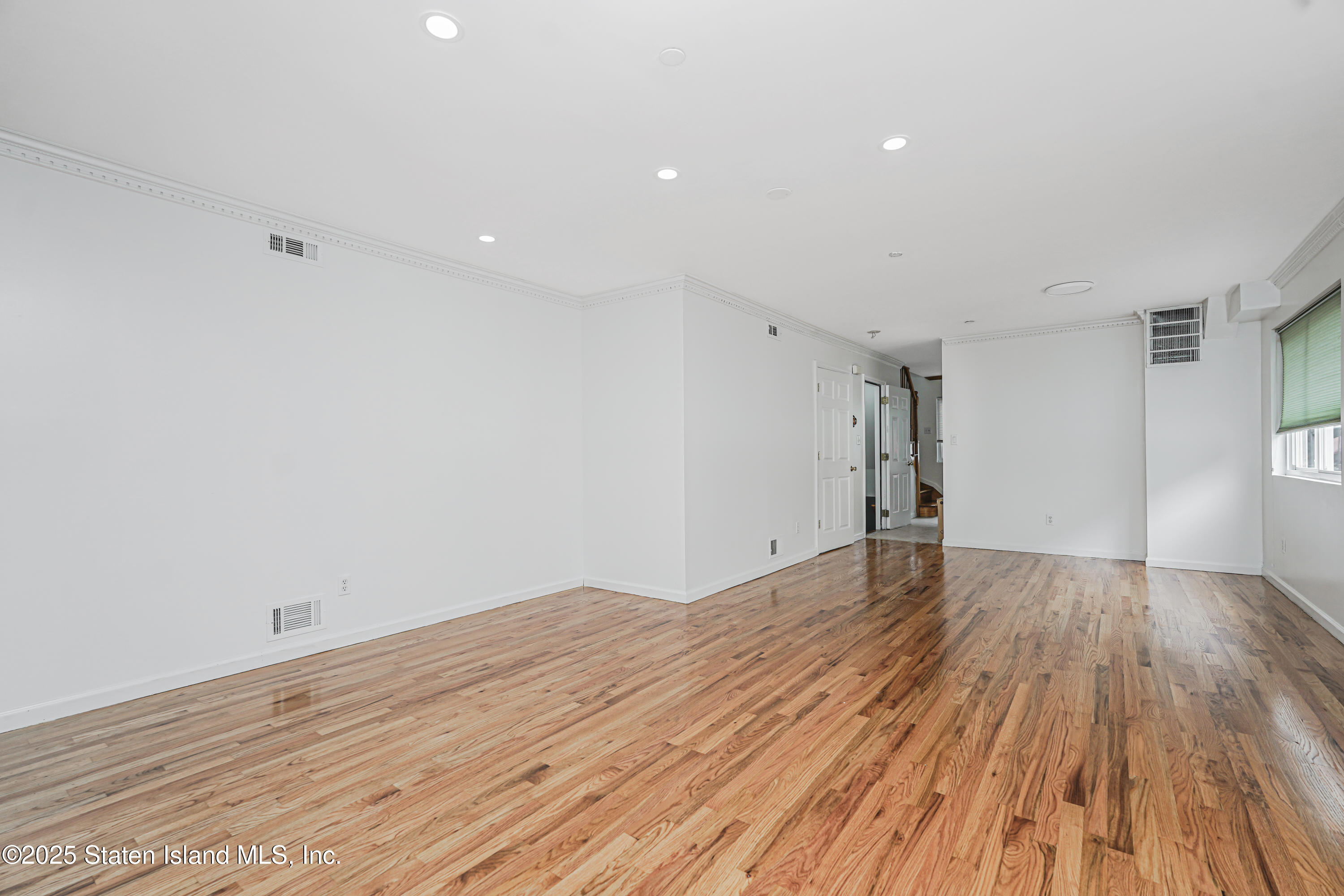 195 Netherland Avenue, Staten Island, New York image 22