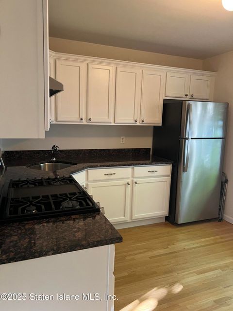 Photo of 558 Oder Avenue, Staten Island, NY 10304 (MLS # 2505272)