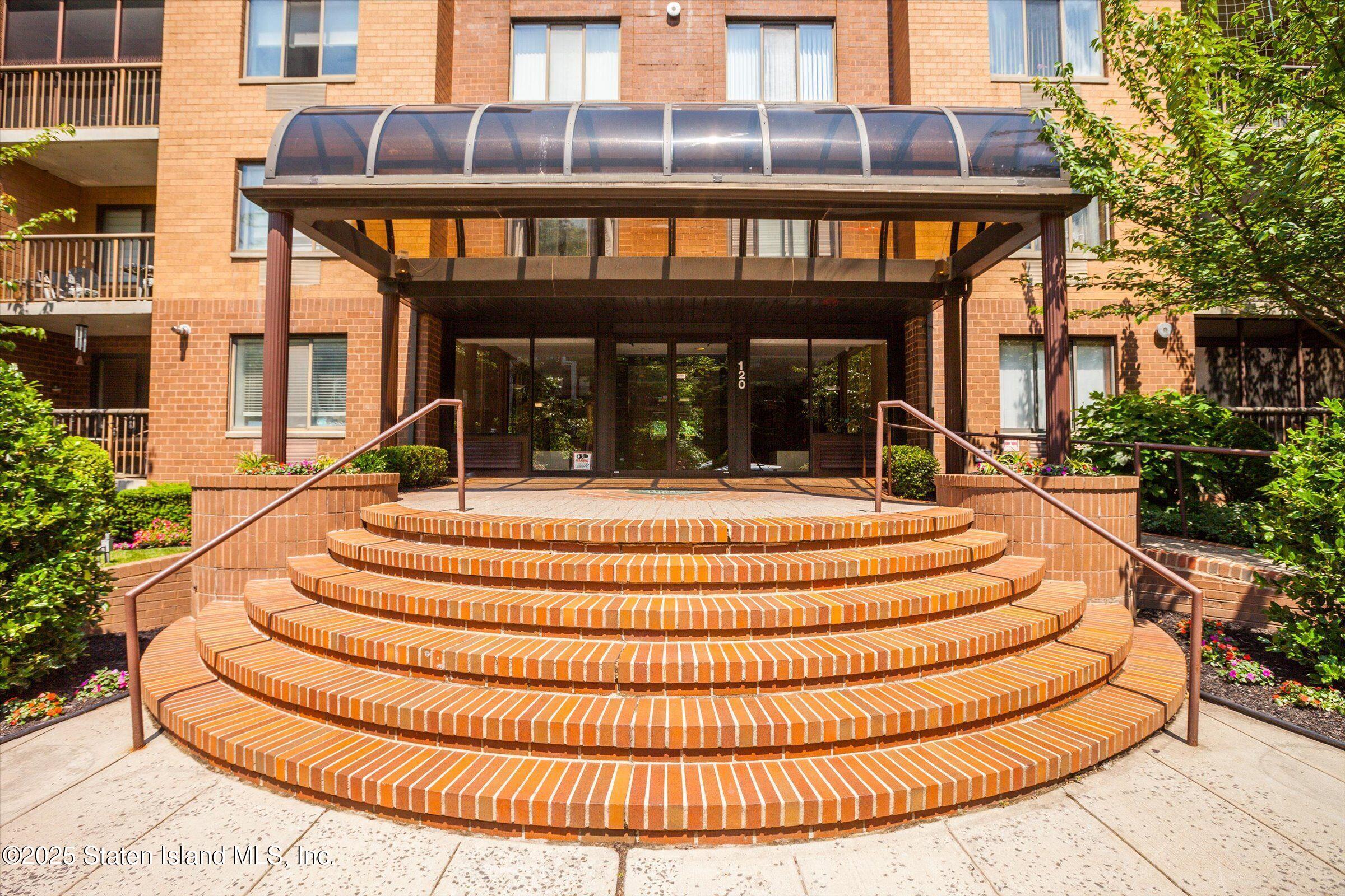 120 Wellington Court #3H, Staten Island, New York image 2