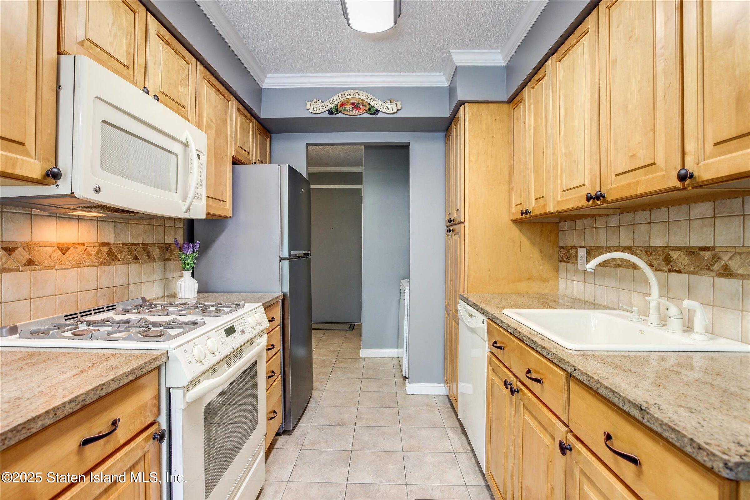 120 Wellington Court #3H, Staten Island, New York image 10