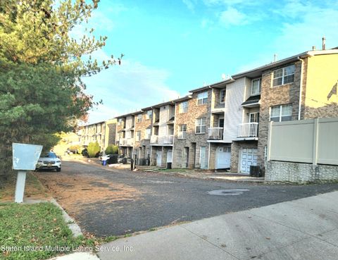 Photo of 365 Hylan Boulevard #A, Staten Island, NY 10305 (MLS # 1165419)