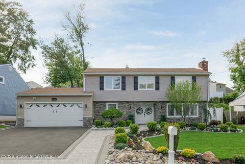 Photo of 141 Southwood Drive, Old Bridge, NJ 08857 (MLS # 2602600)