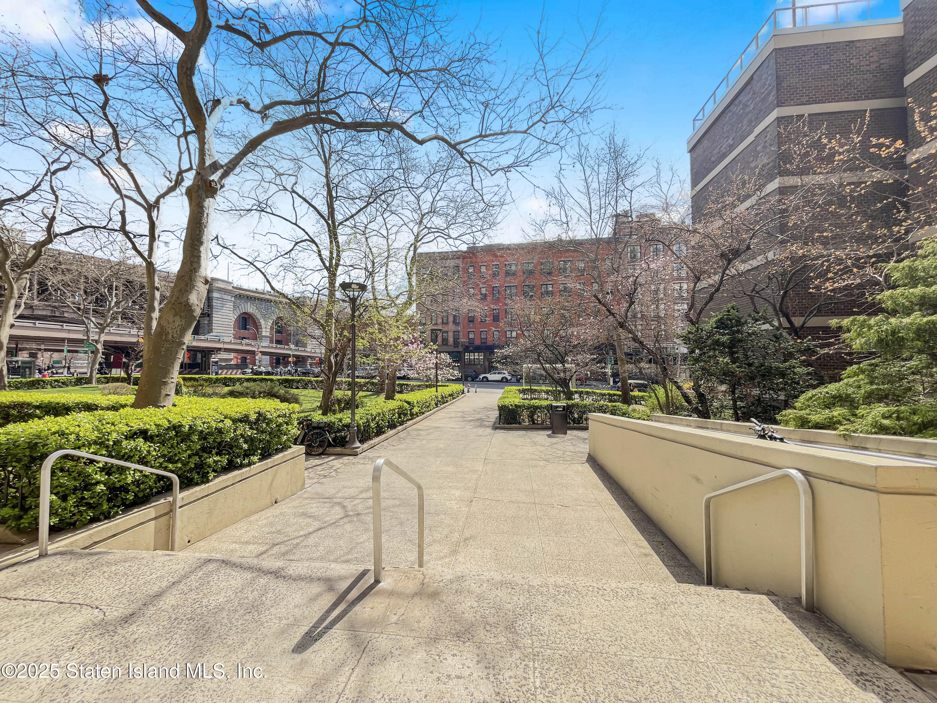 333 Pearl Street #22M, New York, New York image 33