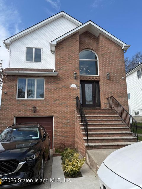Multifamily For Sale - 18 Delia Court<br/> Staten Island, NY 10307