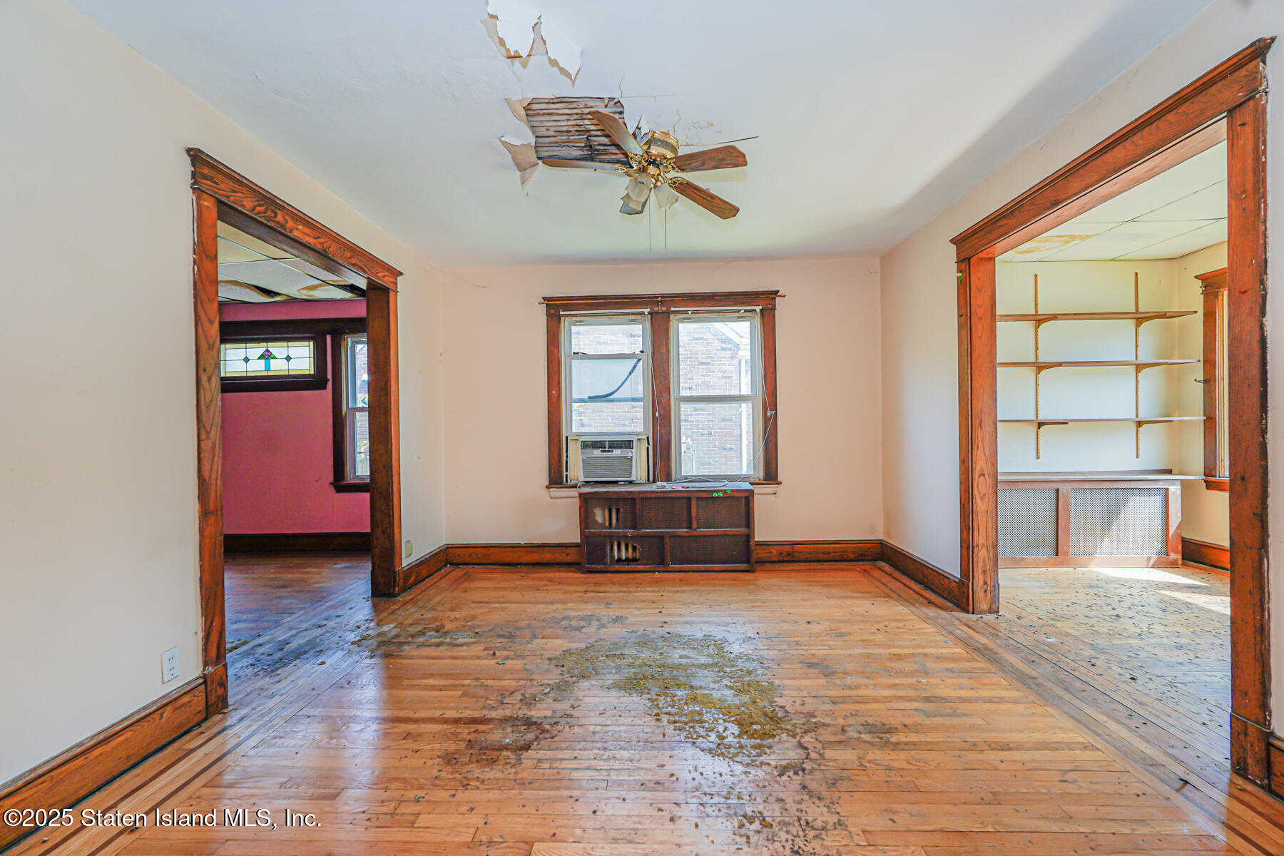 233 Locust Avenue, Staten Island, New York image 10