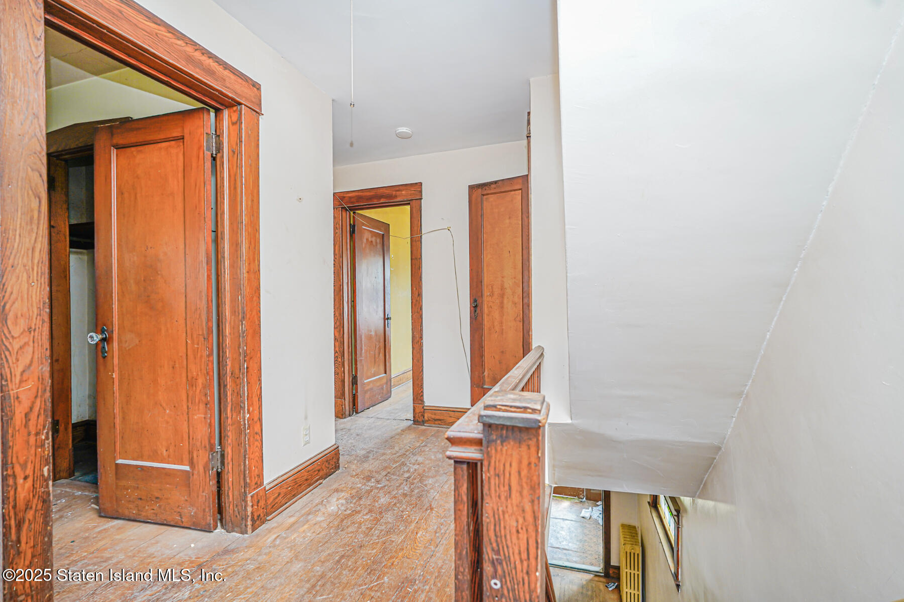 233 Locust Avenue, Staten Island, New York image 16