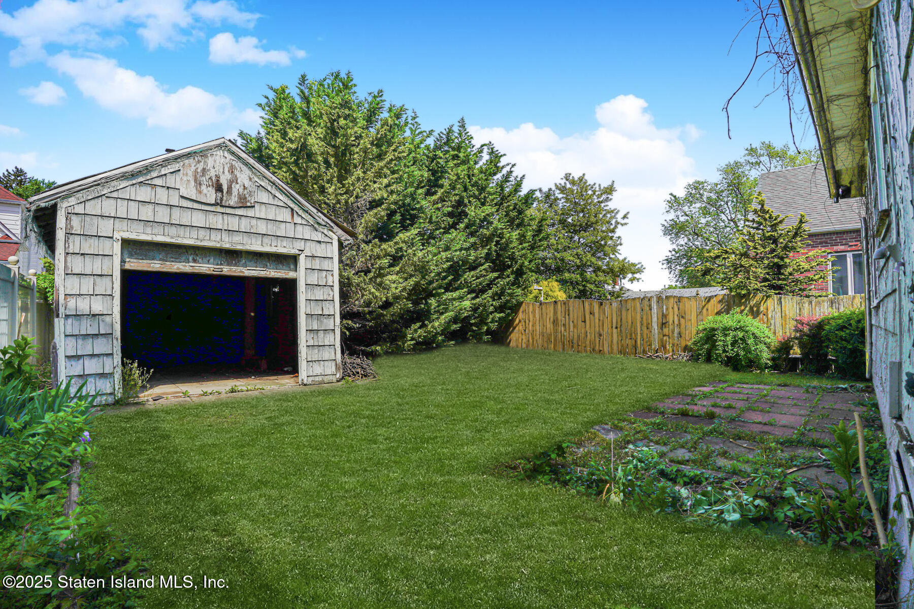 233 Locust Avenue, Staten Island, New York image 28