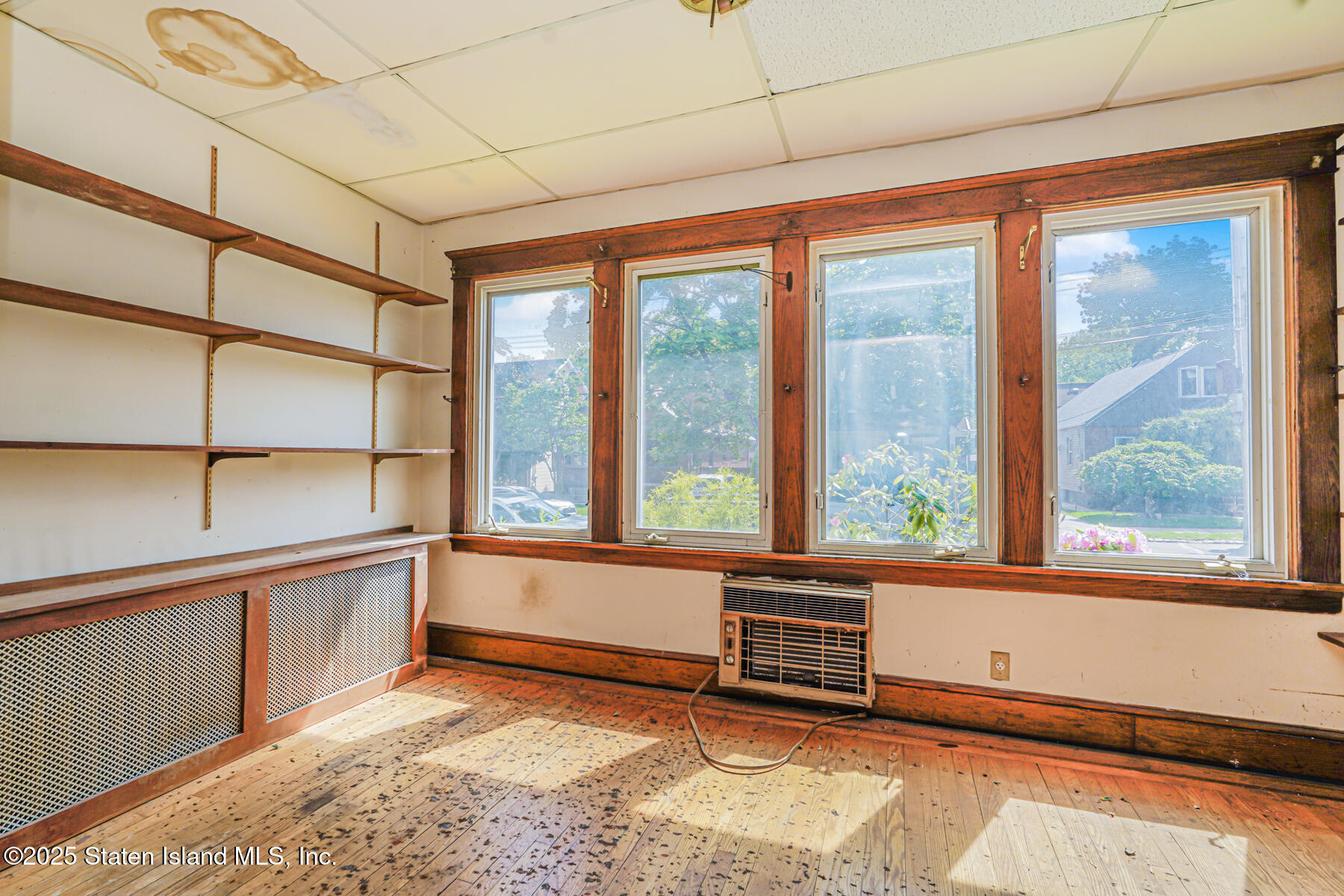 233 Locust Avenue, Staten Island, New York image 14