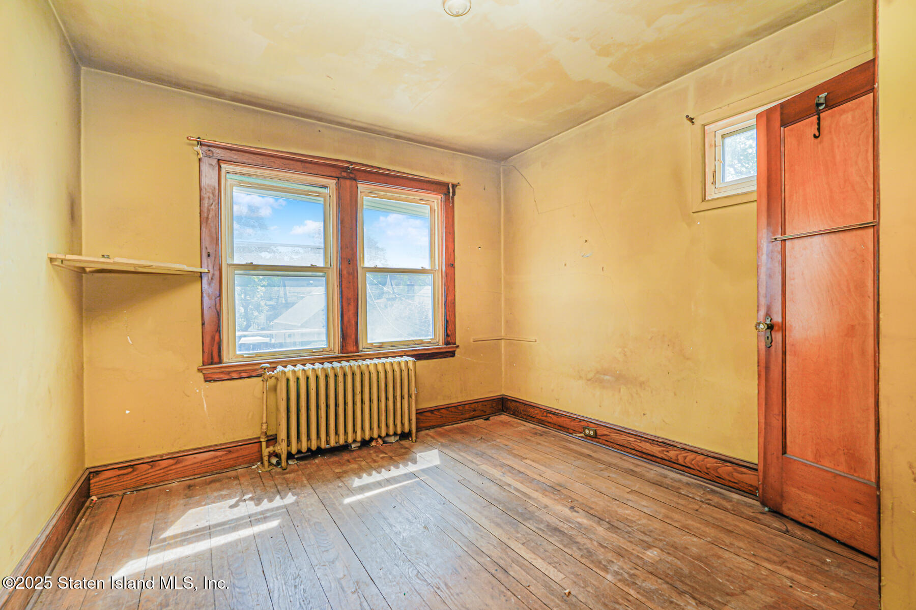 233 Locust Avenue, Staten Island, New York image 20
