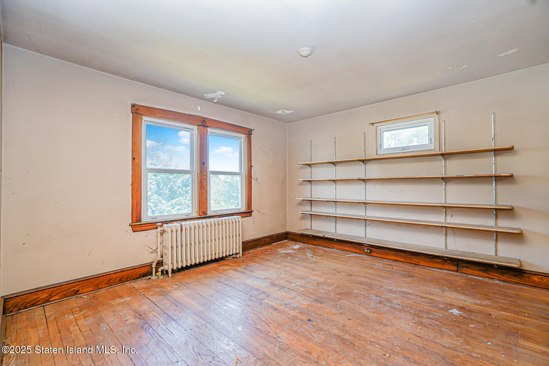 233 Locust Avenue, Staten Island, New York image 23