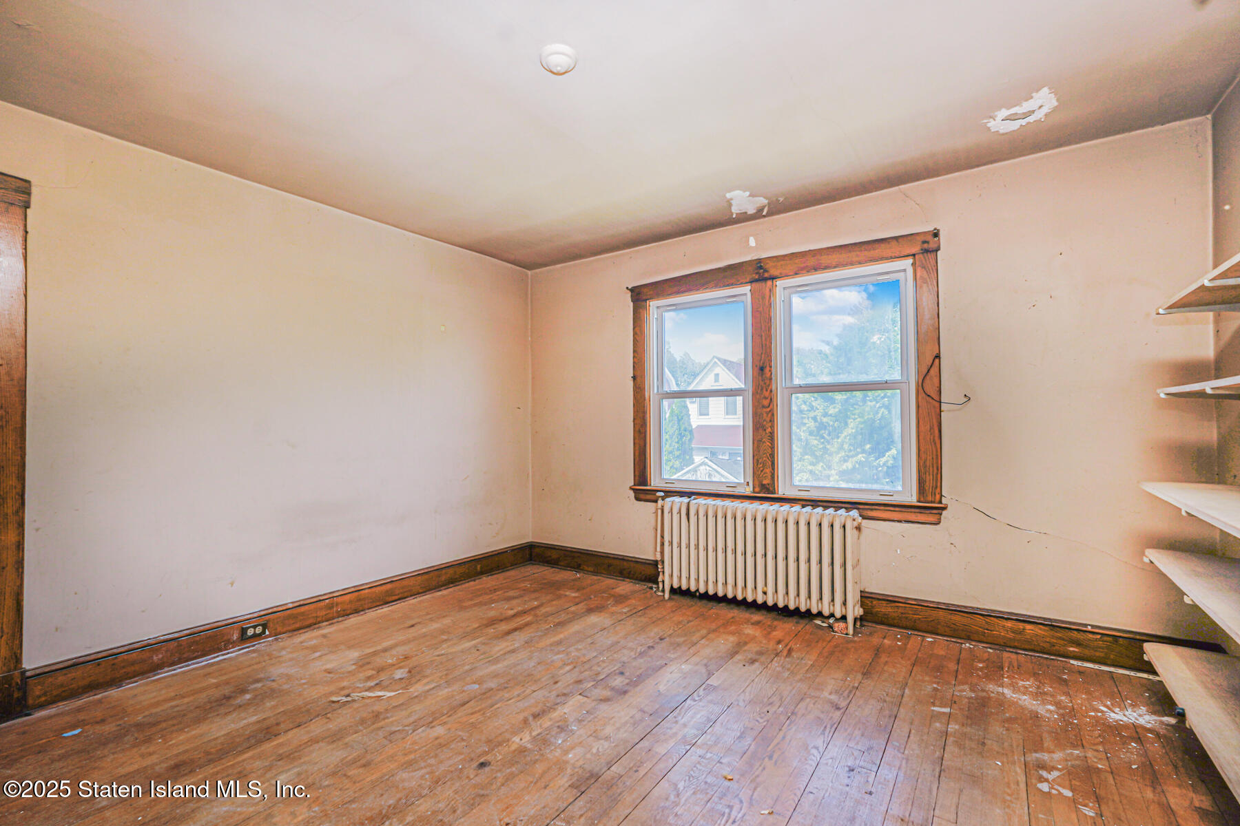 233 Locust Avenue, Staten Island, New York image 18