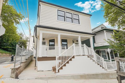 Photo of 2426 York Avenue, Staten Island, NY 10301 (MLS # 2504717)
