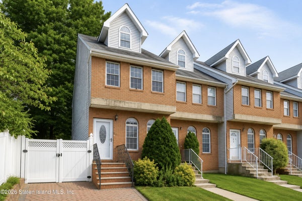 110 NARROWS RD S, STATEN ISLAND, NY 10305 - Image 40d8c12c9bc88524d7f5d3720249efdb/1724610035