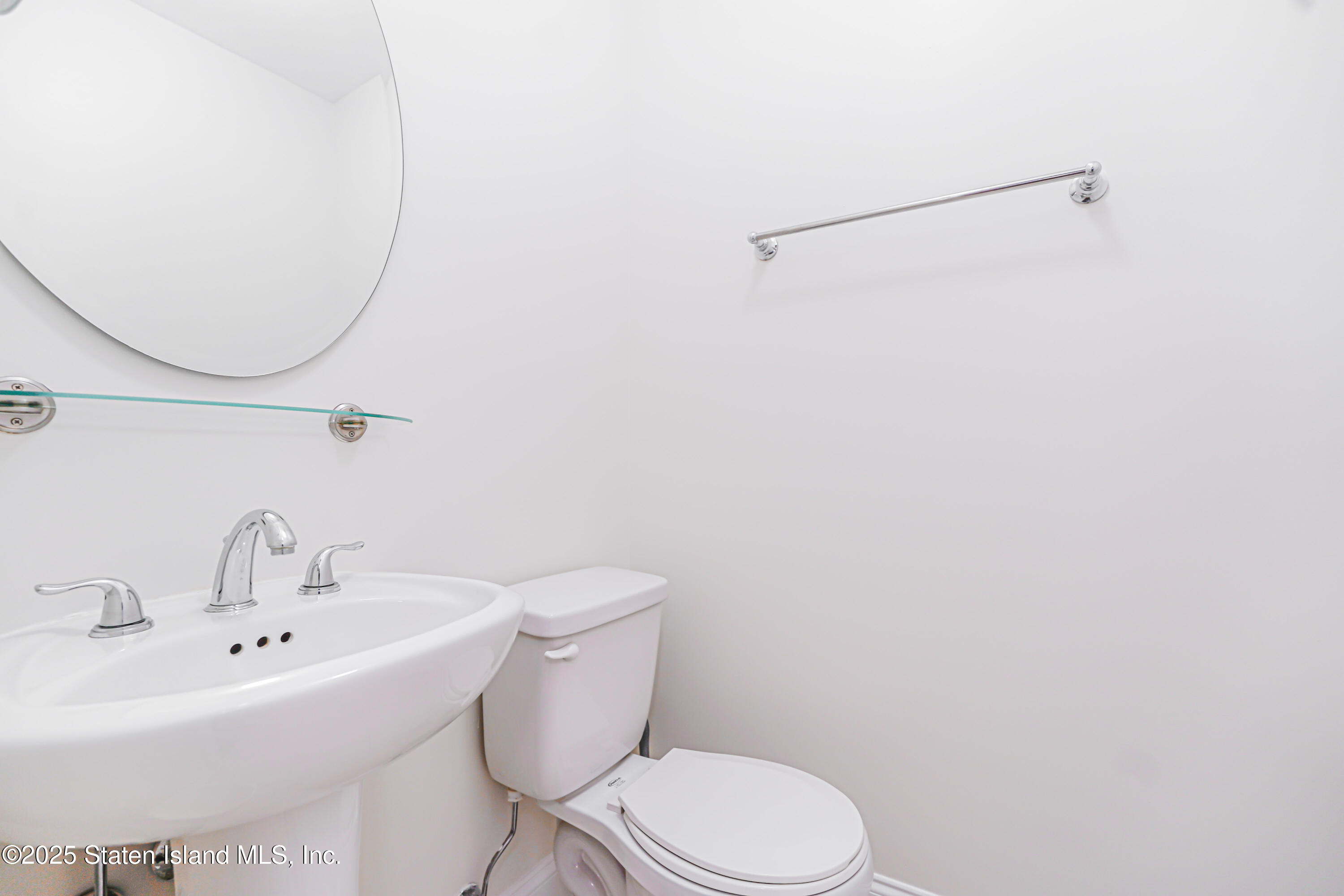 35 Monarch Court, Staten Island, New York image 15