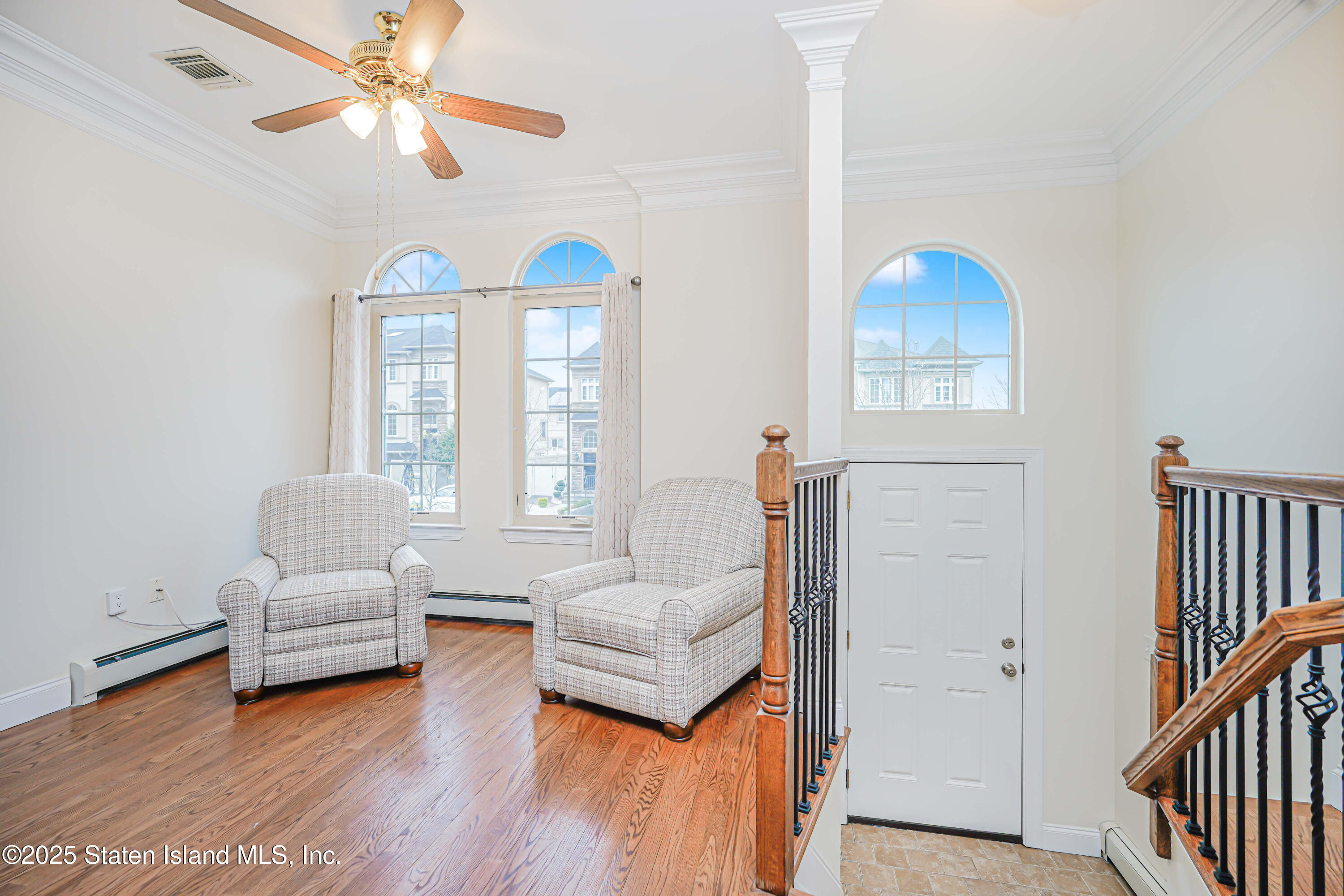 35 Monarch Court, Staten Island, New York image 7