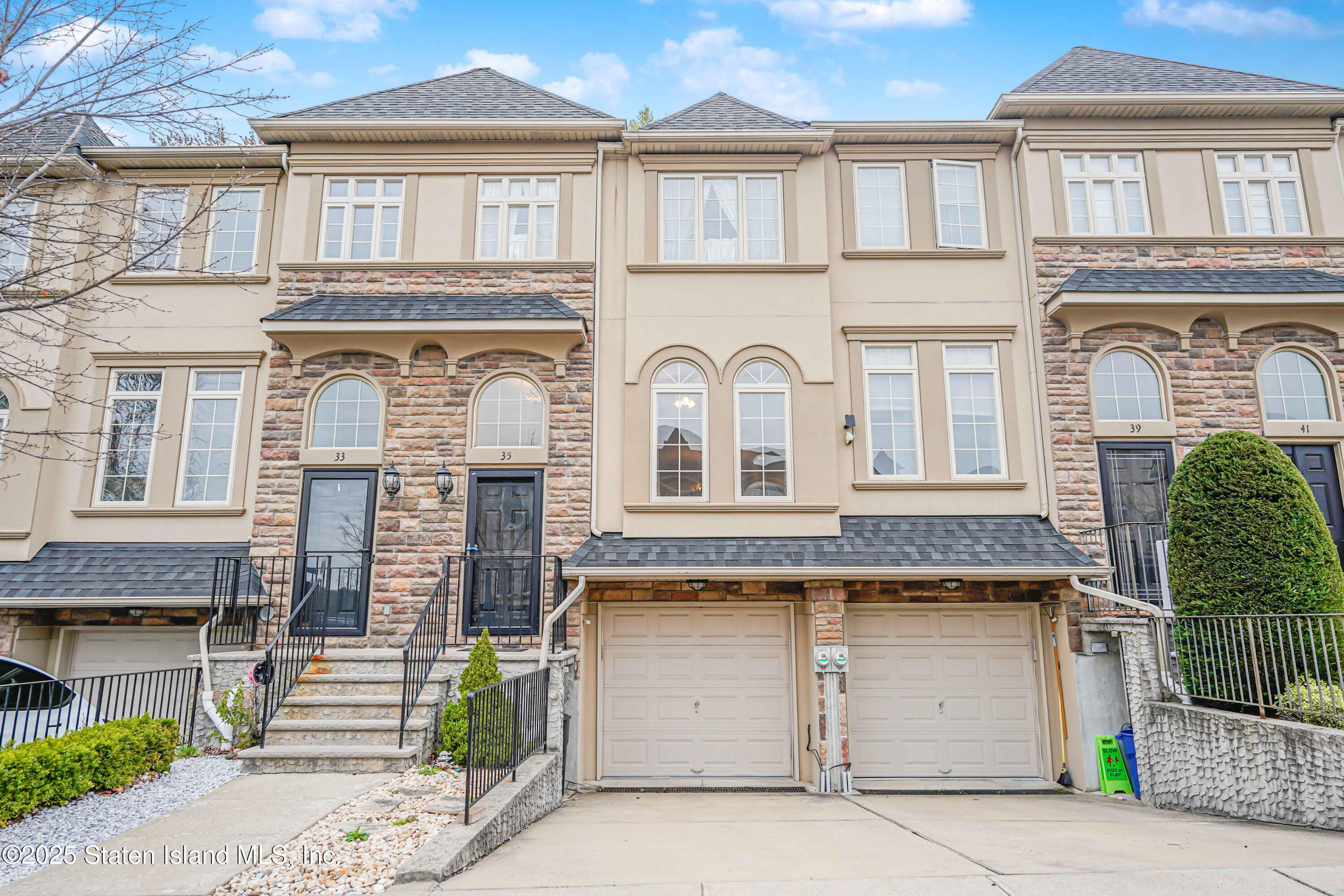 35 Monarch Court, Staten Island, New York image 1