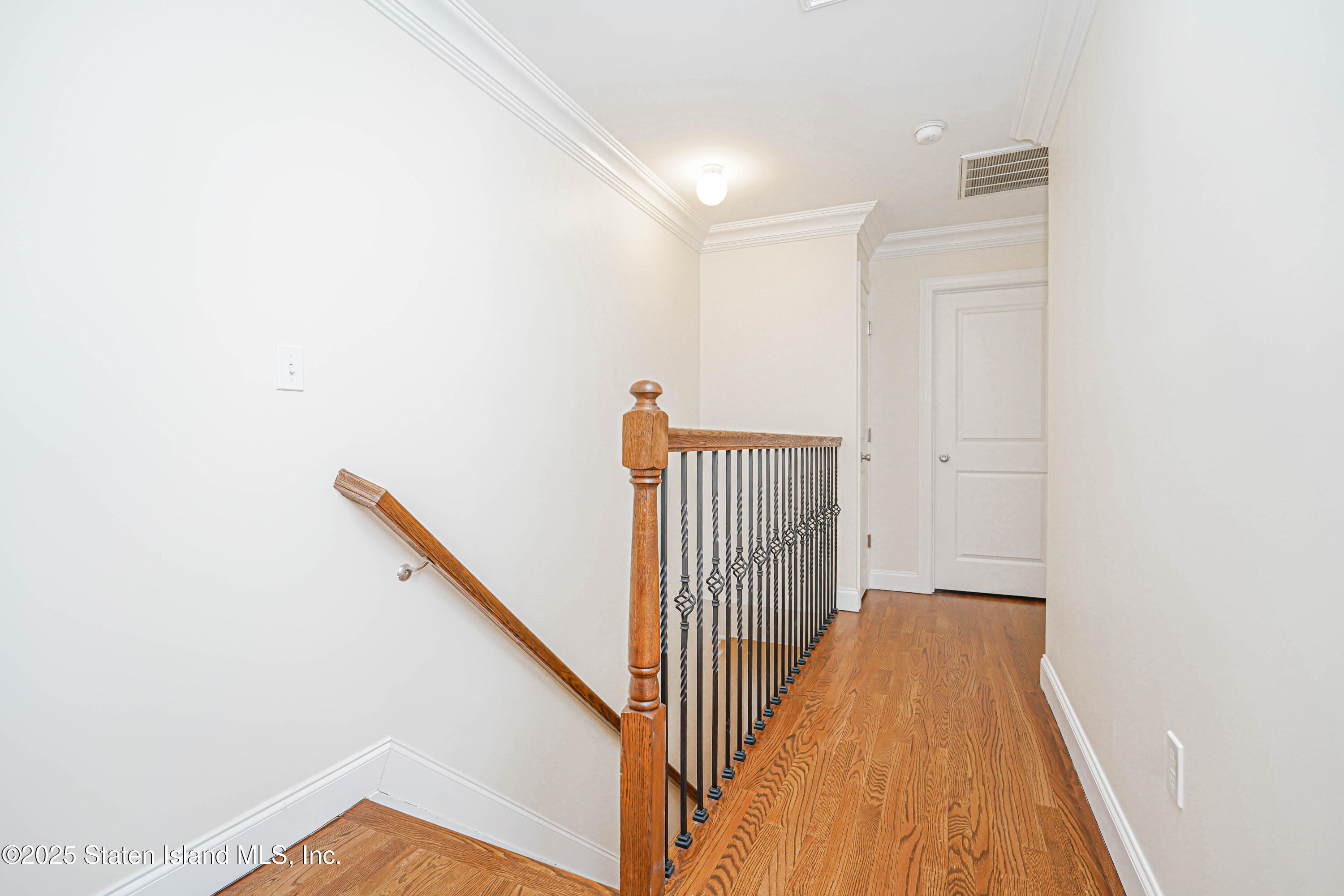 35 Monarch Court, Staten Island, New York image 23