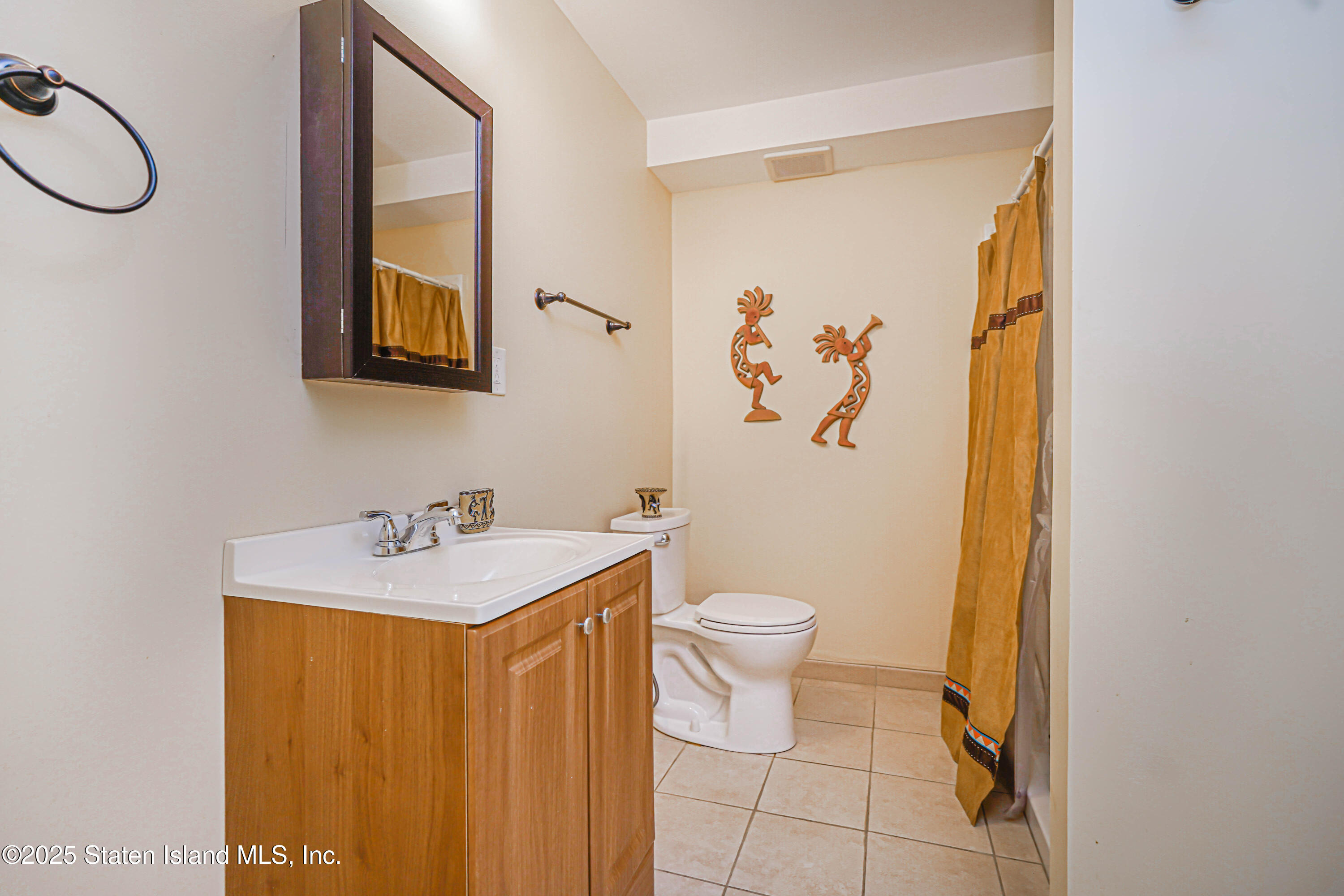 35 Monarch Court, Staten Island, New York image 27