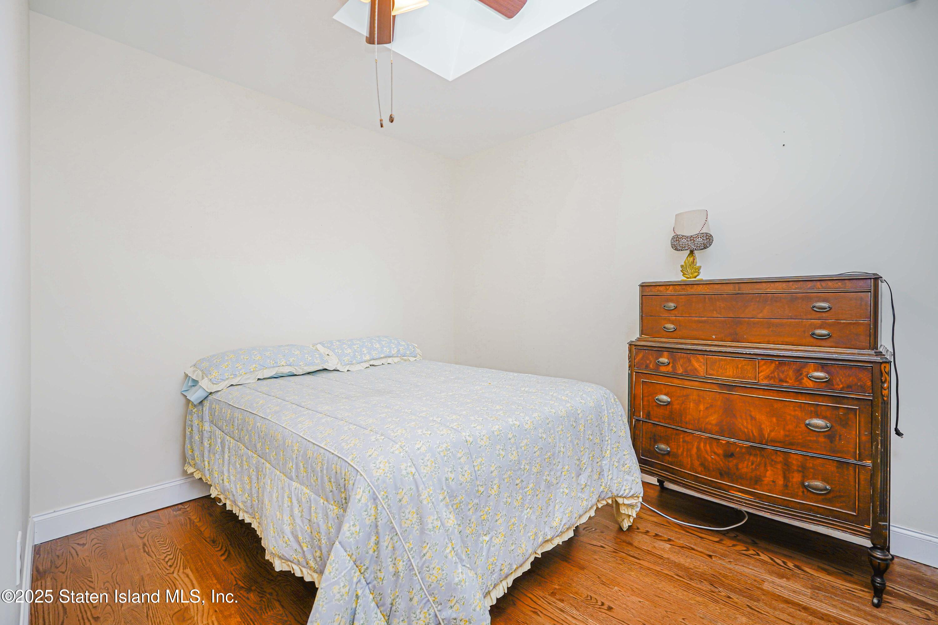 35 Monarch Court, Staten Island, New York image 16