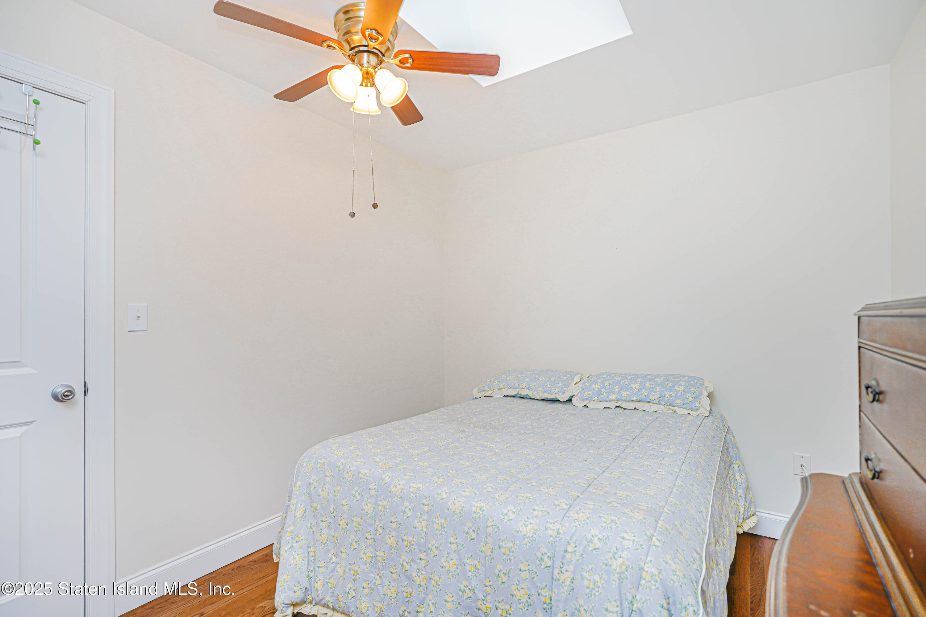 35 Monarch Court, Staten Island, New York image 17